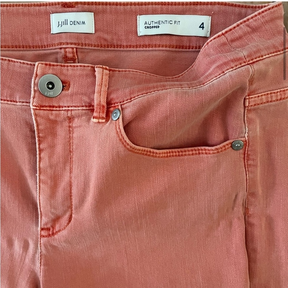 J. JILL Sienna Denim Authentic Fit Cropped Cuffed Washed Raw Hem Jeans Size 4 - Picture 5 of 11